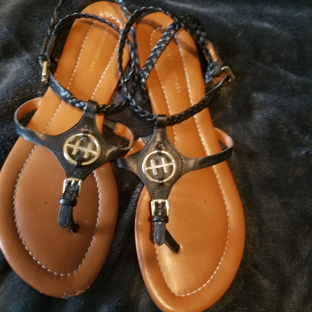 Tommy hilfigure sandals with adjustable toe strap
